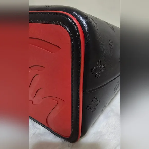 🔥🔥☄️❌️❌️SOLD❌❌️Christian Louboutin Calfskin East-West Cabata Tote Bag...🔥🔥🔥 - Picture 5 of 11